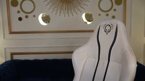 Media: bright_diamonds_054 Chaturbate 2024-10-13 10:31:00