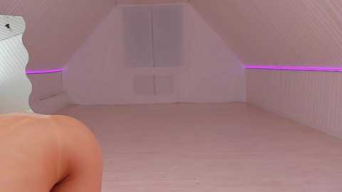 Media: uwunikaa Chaturbate 2024-10-13 00:55:00