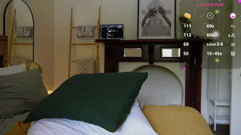 Media: bellebabyboo Chaturbate 2024-10-14 03:11:00