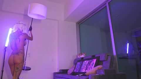 Media: goth_dolll Chaturbate 2024-10-14 00:12:00