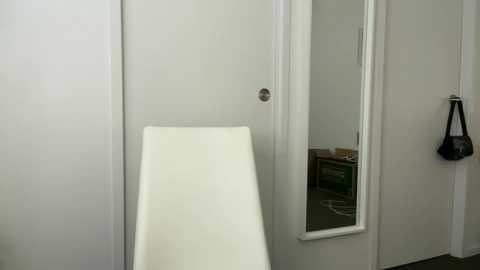Media: itsssosierra Chaturbate 2024-10-14 03:02:00