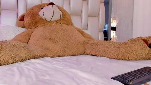 Media: _gingercherry_ Chaturbate 2024-10-15 03:04:00