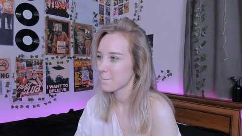 Media: darleneferran Chaturbate 2024-10-15 03:27:00