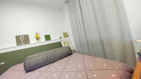 ehotlovea @ chaturbate on 20241015