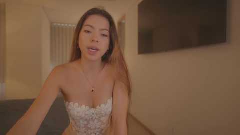 Media: emma_lu1 Chaturbate 2024-10-15 14:14:00