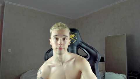 Media: mason_warhol Chaturbate 2024-10-15 02:06:00