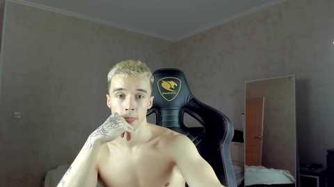 Media: mason_warhol Chaturbate 2024-10-15 05:22:00