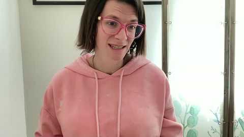 Media: naomi_reah Chaturbate 2024-10-15 17:35:00