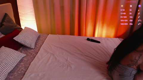 eliza_benet @ chaturbate on 20241016