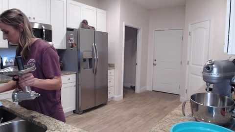 Media: holihurricane Chaturbate 2024-10-16 03:30:00