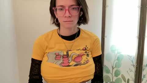 Media: naomi_reah Chaturbate 2024-10-16 16:03:00