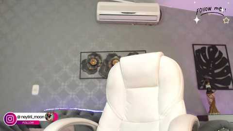 Media: neytiri_moon Chaturbate 2024-10-16 19:56:00