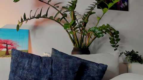 Media: noha_miler Chaturbate 2024-10-16 01:38:00