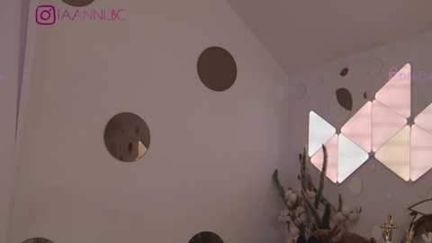 Media: taanni_bc Chaturbate 2024-10-16 01:27:00
