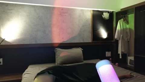 Media: amyalwayshere Chaturbate 2024-10-17 11:23:00