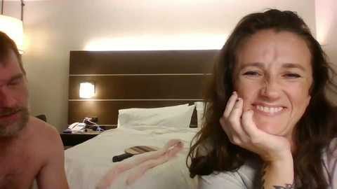 Media: boredw3thous3wif3 Chaturbate 2024-10-17 08:24:00