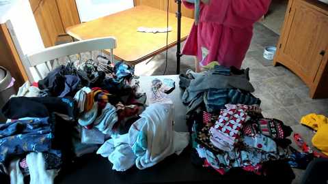 Media: cidergal69 Chaturbate 2024-10-17 20:04:00