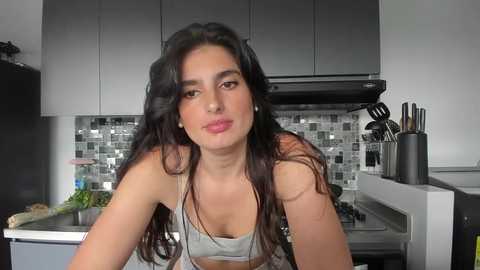 Media: hollyshit_ Chaturbate 2024-10-17 20:25:00