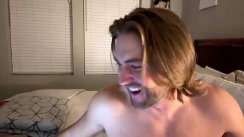 Media: jmbriu12 Chaturbate 2024-10-17 05:20:00