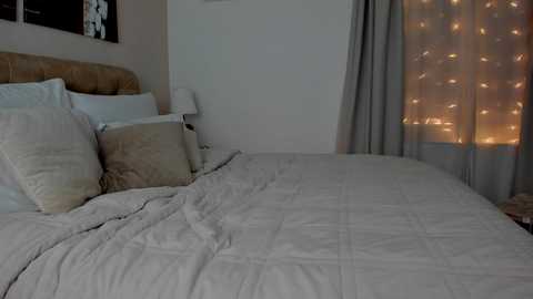 Media: sweetndcrazy Chaturbate 2024-10-17 10:12:00