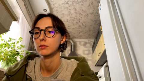 Media: aevra Chaturbate 2024-10-18 05:37:00