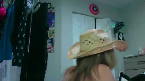 Media: briadominick Chaturbate 2024-10-18 04:29:00