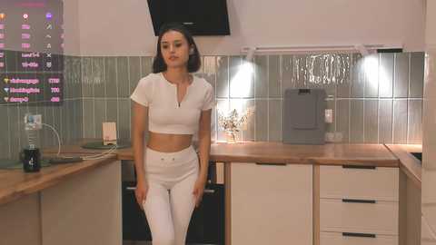 Media: erleneheap Chaturbate 2024-10-18 19:30:00