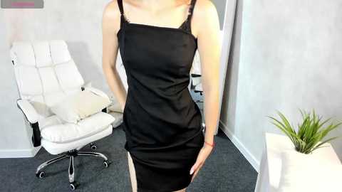 nelly_collins @ chaturbate on 20241018