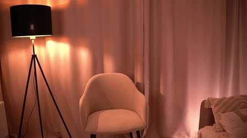 Media: scarletmore Chaturbate 2024-10-18 00:12:00