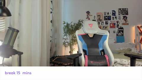 Media: vivian_qwerty Chaturbate 2024-10-18 06:02:00