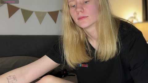 Media: wendyoliver Chaturbate 2024-10-18 15:57:00