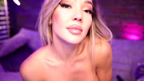Media: fantasystudiox Chaturbate 2024-10-19 02:01:00