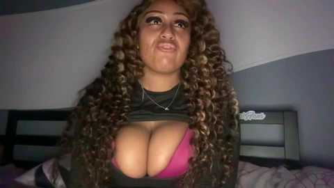 Media: blackgurlkitty Chaturbate 2024-10-20 06:34:00