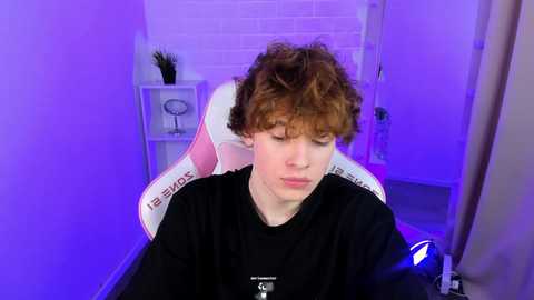 Media: ginger_piece Chaturbate 2024-10-20 01:48:00