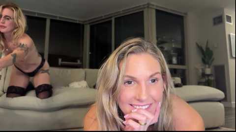 Media: graciemae_baexx Chaturbate 2024-10-20 01:11:00