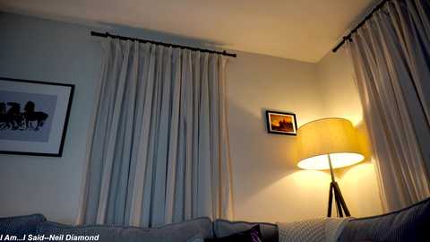 Media: x_lily_x Chaturbate 2024-10-20 00:01:00
