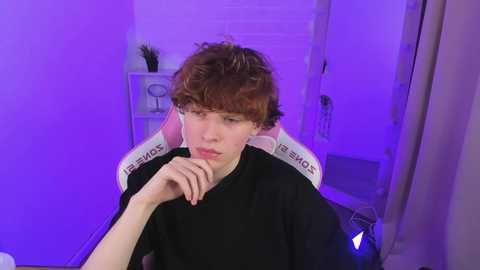 Media: ginger_piece Chaturbate 2024-10-21 04:28:00