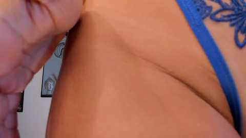 Media: wandathompson_ Chaturbate 2024-10-21 18:54:00