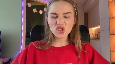 Media: whoisalisa Chaturbate 2024-10-21 10:42:00