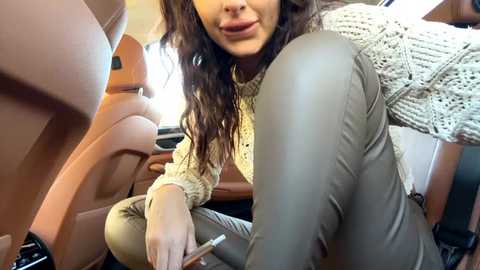 Media: babesgowild Chaturbate 2024-10-22 08:50:00