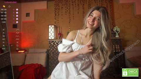 Media: checkmypeach Chaturbate 2024-10-22 14:04:00