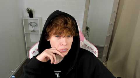 Media: ginger_piece Chaturbate 2024-10-22 09:00:00