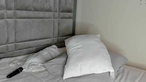 Media: hope_daily Chaturbate 2024-10-22 05:45:00