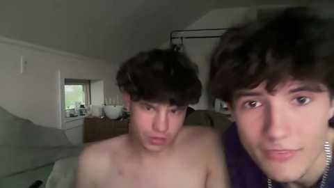 tombro1022 @ chaturbate on 20241022