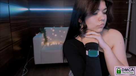 Media: vikki_mikki19 Chaturbate 2024-10-22 15:07:00