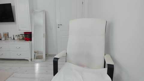 Media: anayscaandy Chaturbate 2024-10-23 07:35:00