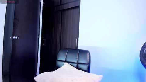 Media: carolyne_sweet Chaturbate 2024-10-23 03:15:00