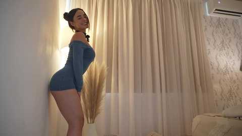 Media: emyii Chaturbate 2024-10-23 20:25:00