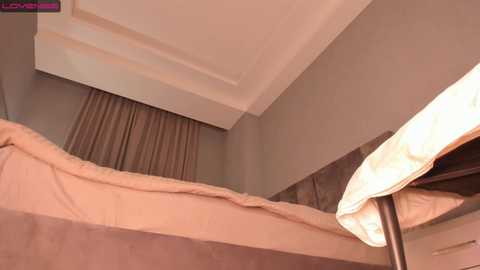 Media: minnie_jin Chaturbate 2024-10-23 14:10:00