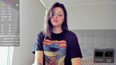 Media: yourfreakygirl Chaturbate 2024-10-23 14:52:00